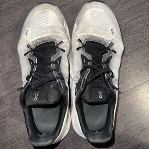 On Cloudtilt Black Ivory Men’s 8.5/Womens 10